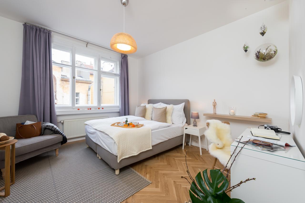 Empirent Petrin Park Apartments Prague Exterior photo