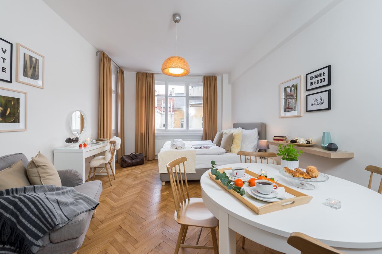 Empirent Petrin Park Apartments Prague Exterior photo
