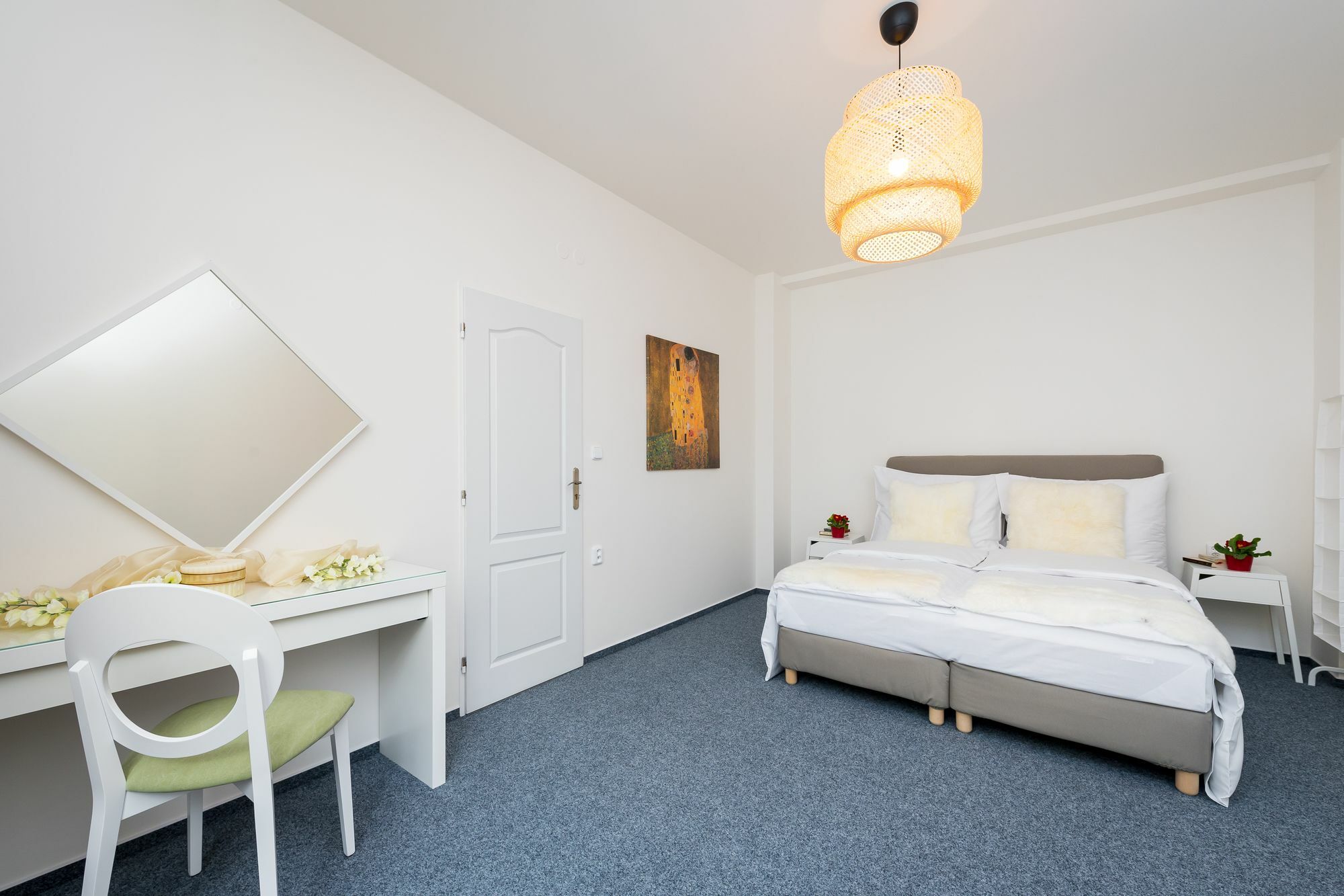 Empirent Petrin Park Apartments Prague Exterior photo