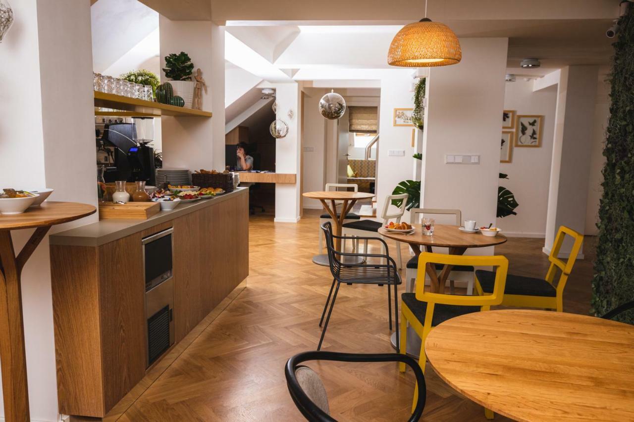Empirent Petrin Park Apartments Prague Exterior photo