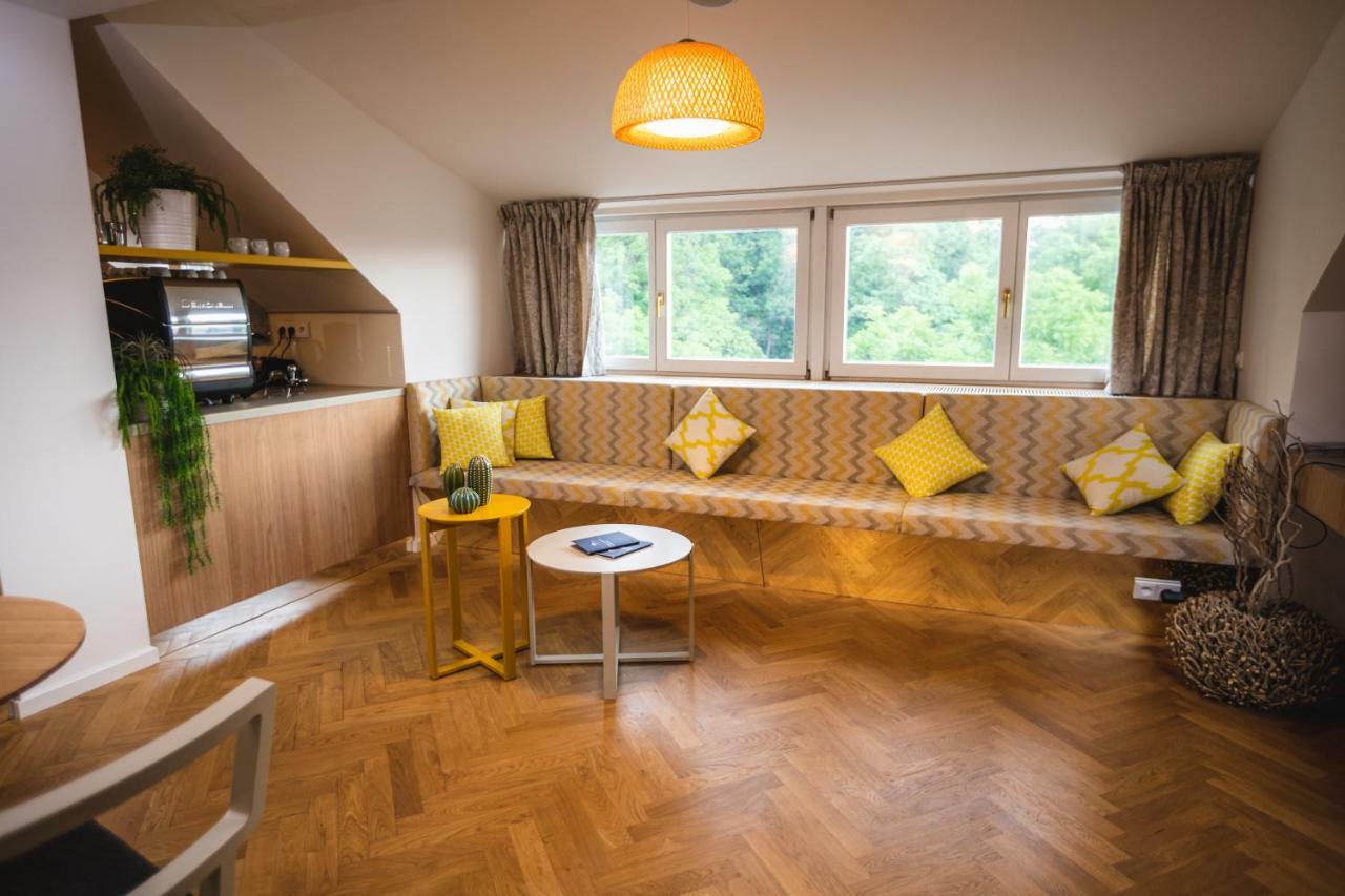 Empirent Petrin Park Apartments Prague Exterior photo